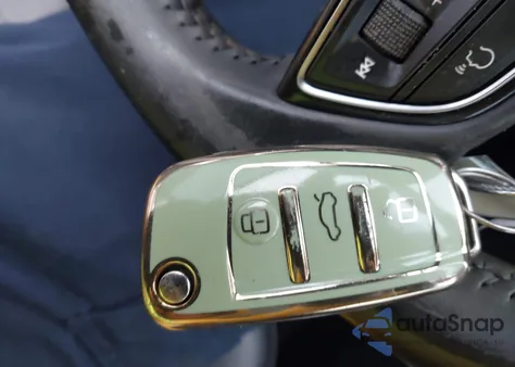 2017 Audi A3 2.0T Premium из США, поврежденный, VIN 00WAUAUGFF4H10423